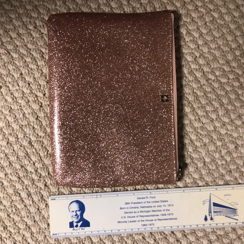 Kate Spade ♠️ zip top pouch bag